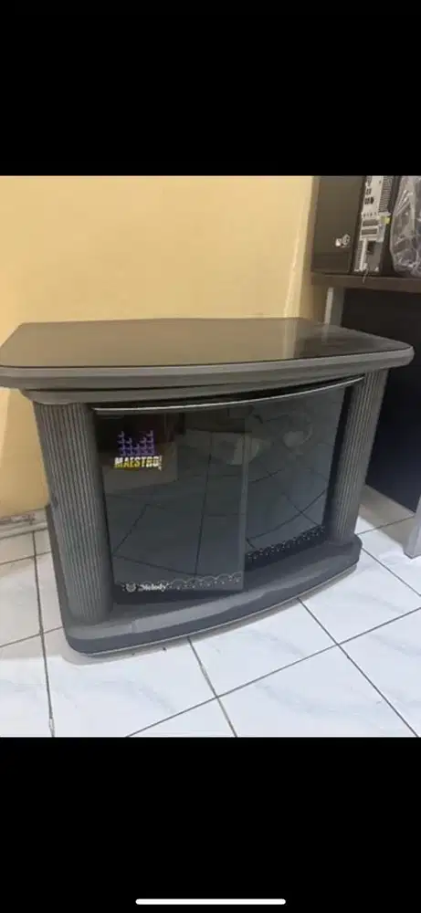 Meja TV milenial era 90