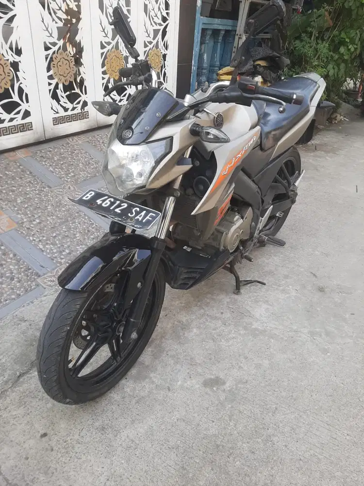 Yamaha Vixion Advance 2016 ss lengkap plat B DKI