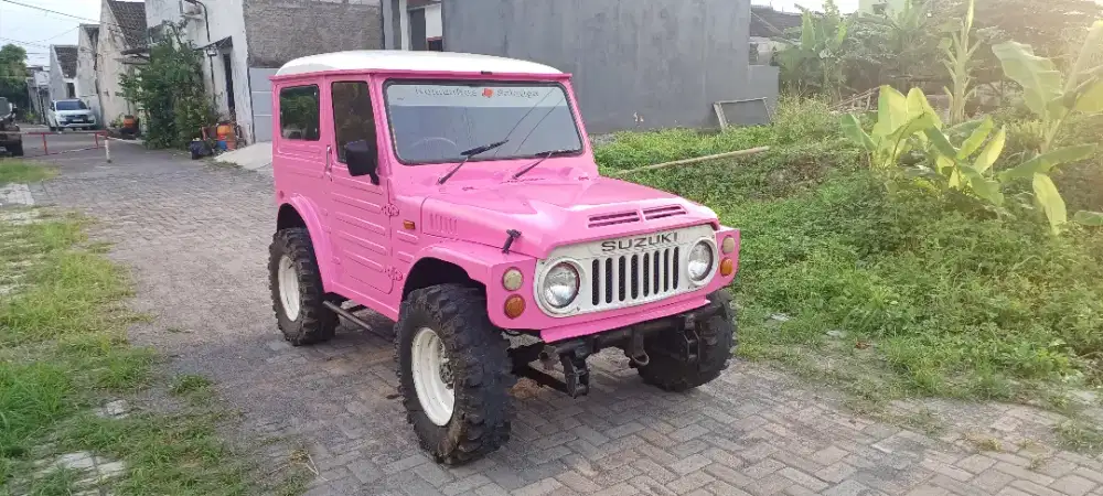 Dijual Jimny Jangkrik 4x4