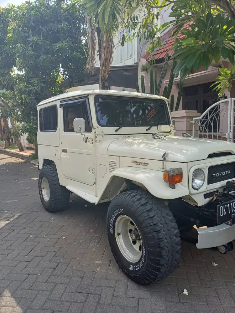 1982 FJ40 Land Cruiser