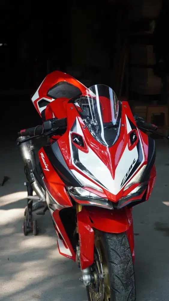 CBR250RR 2017 ABS Antik low KM 4566