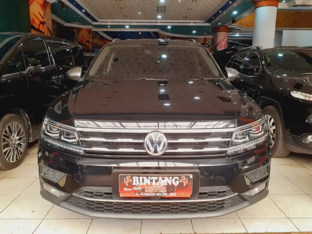 VW TIGUAN TSI AT 2021 KM RENDAH BLACK / MODEL THN 2022 [BINTANG MOTOR]