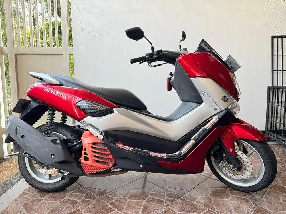 Jual motor NMax 2016 kilometer rendah sekali
