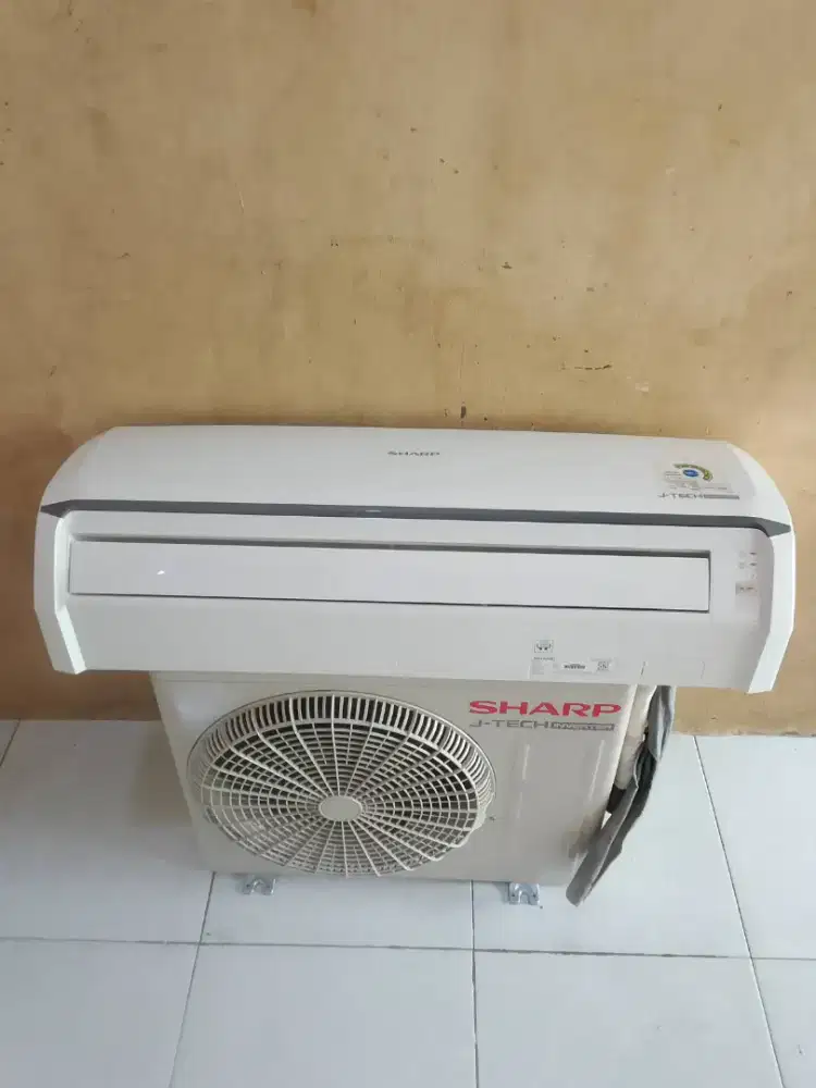 Jual/TT AC SHARP INVERTER 1PK seken rasa baru