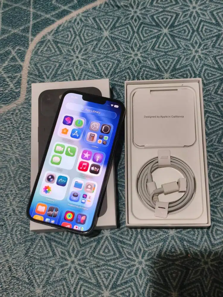 Iphone 13 128 Gb warna Hitam All Operator Bh 100% IOS 26 Mulus