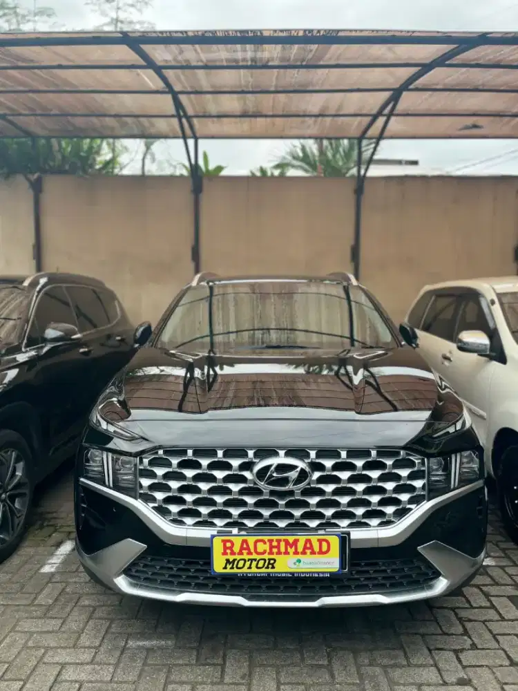 Hyundai grand santafe 2022 hitam matic
