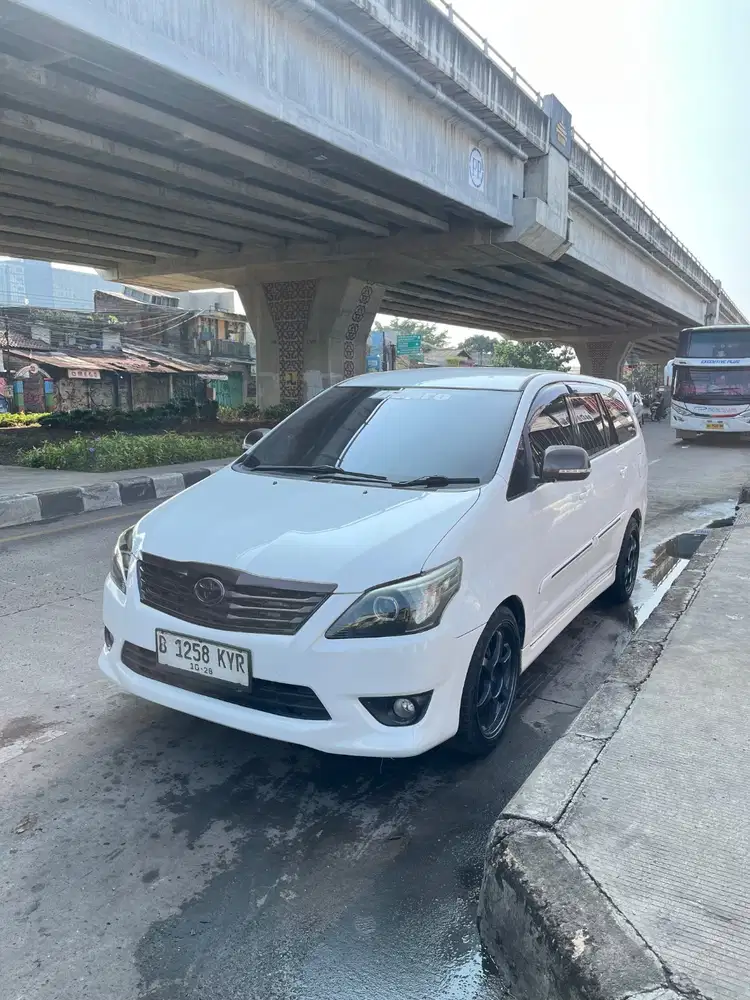 JUAL INOVA 2013 Type G A/T DIESEL