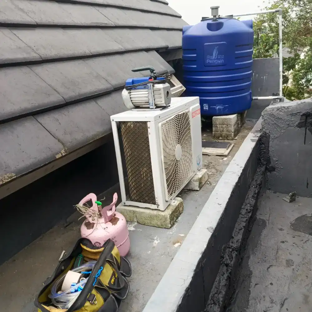 Service AC rumah / cuci ac