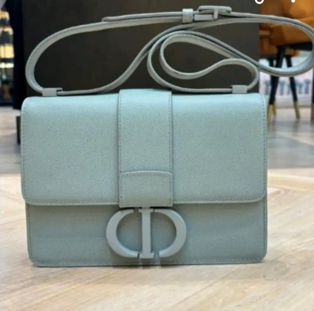 Cristian dior selempang