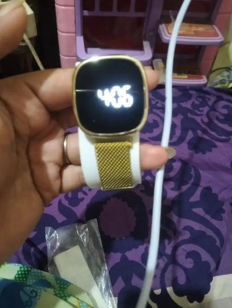 Jam tangan wanita kasual