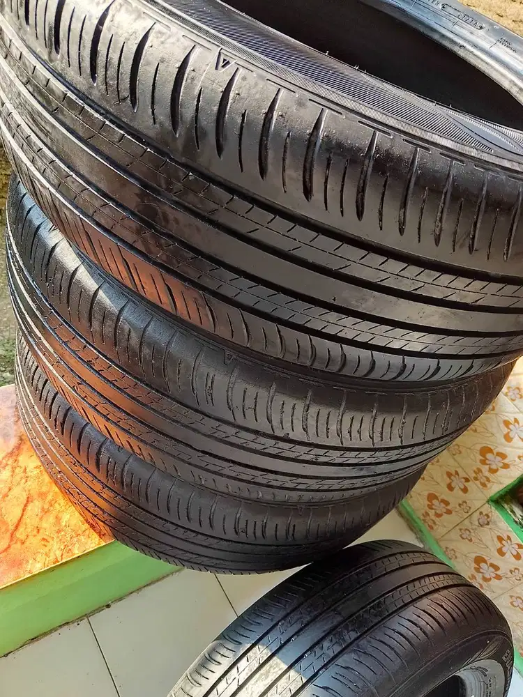 4 pcs Ban Dunlop enasave UK 215/617