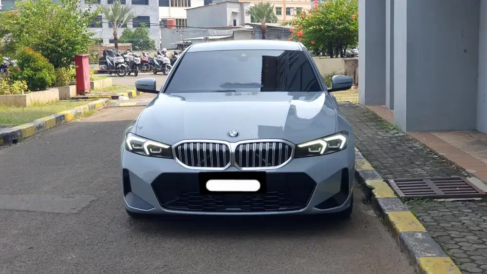 Km 28rb bmw 320i m sport 2023 abu