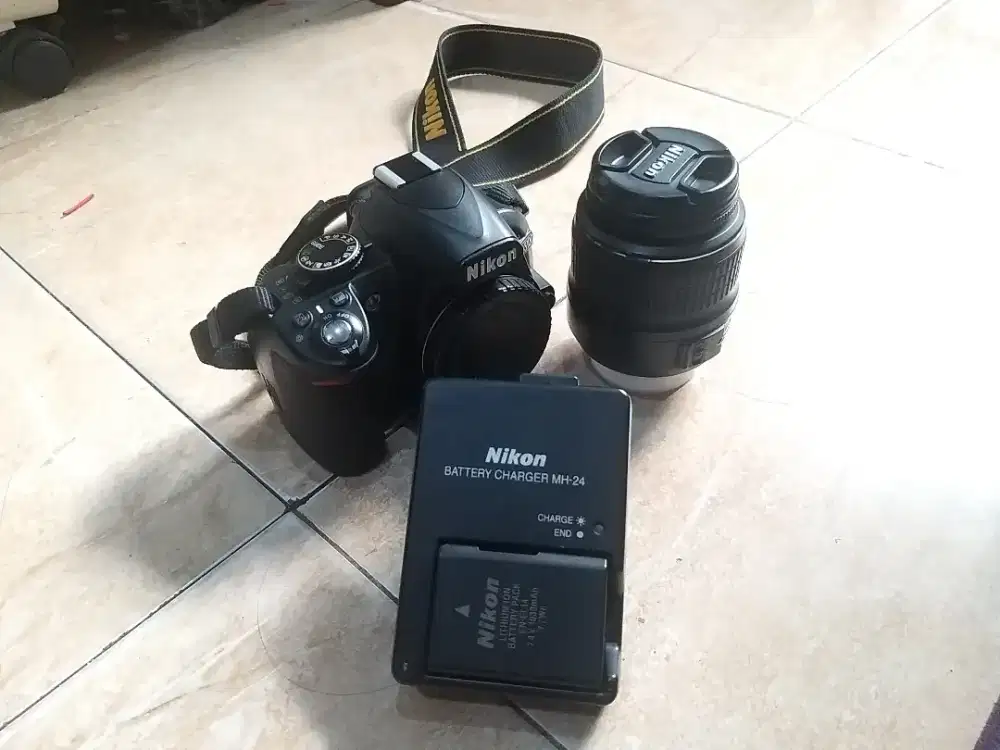 DSLR Nikon D3100 + LensaKit 18-55mm SC rendah