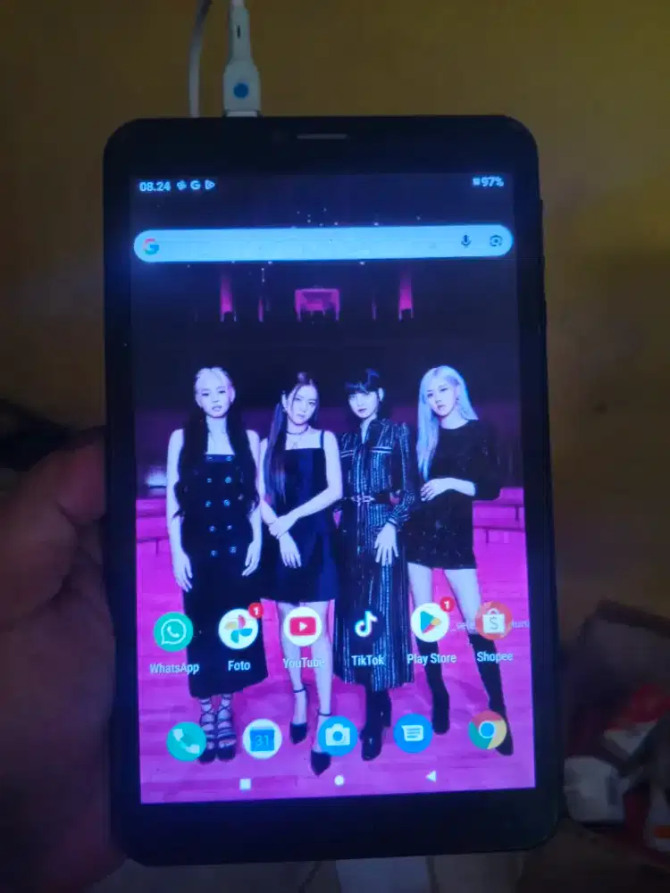 Tablet Maxtron 8 Inch Wifi Only