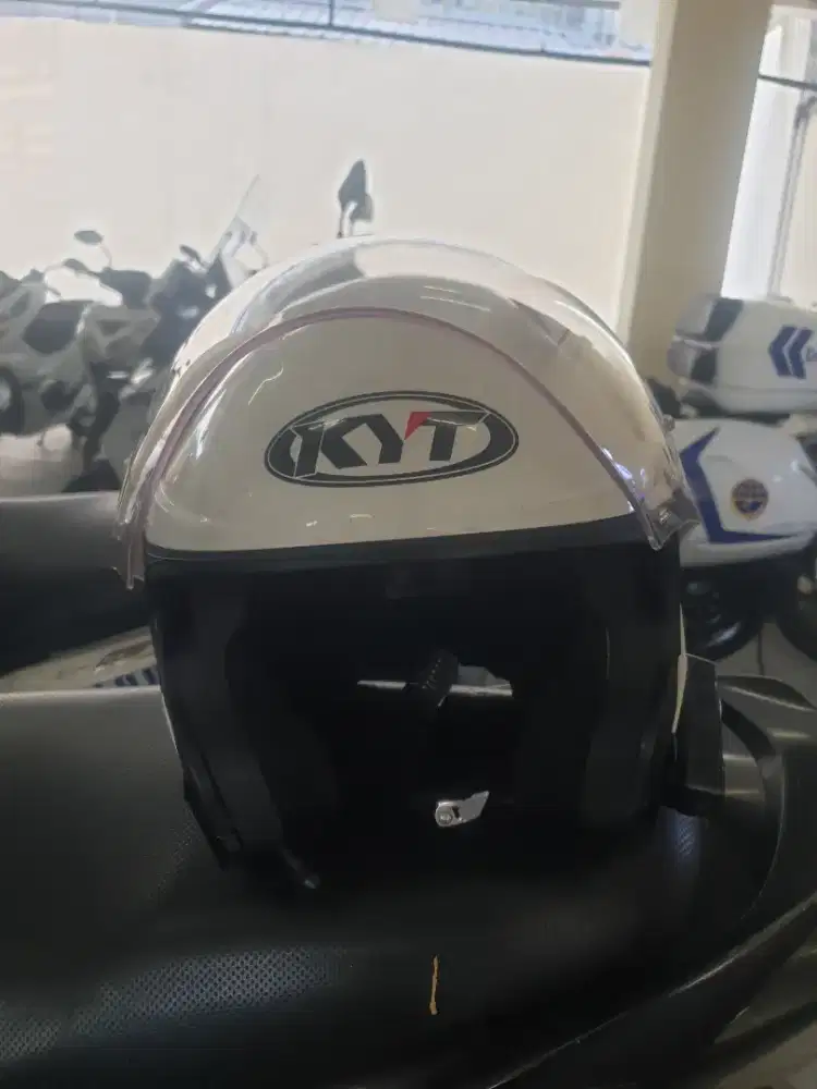 Helm KYT TTR Jet