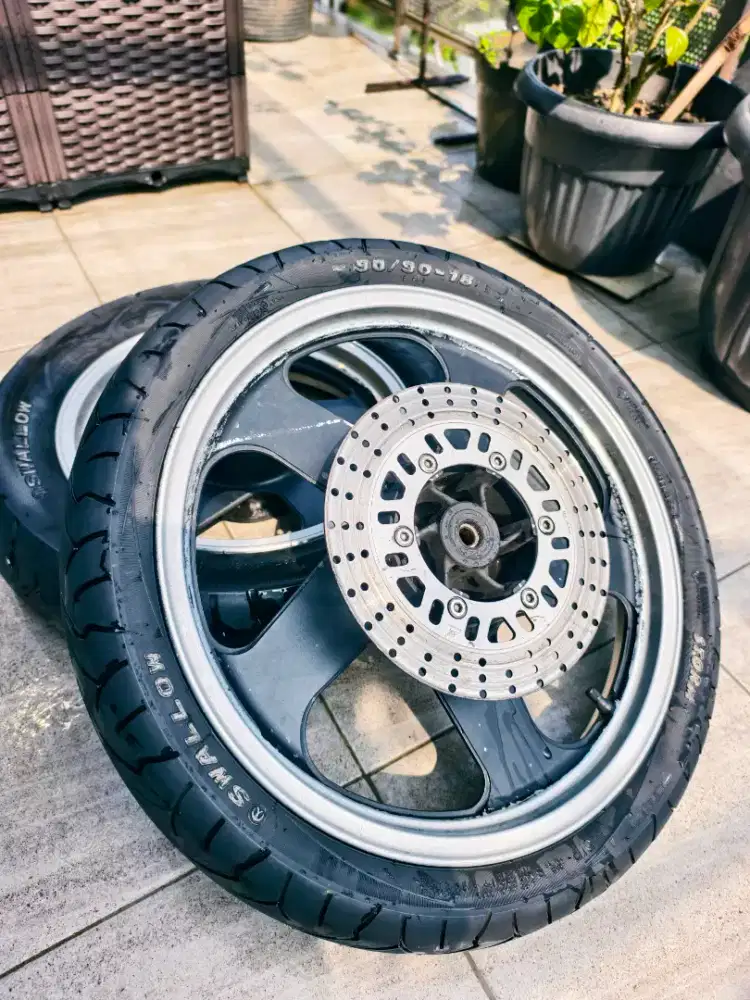 Velg Motor Benelli PE 250 CC Velg Racing original