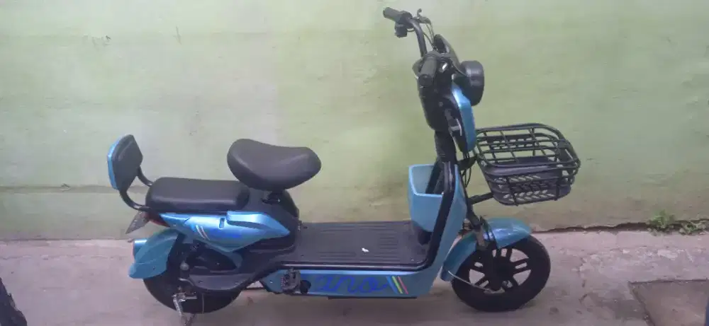 Sepeda listrik like new jarang pakai