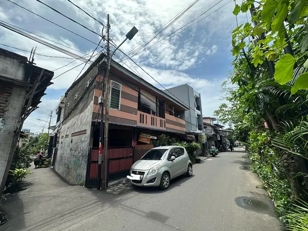 Dijual Rumah Kost akses mobil Lokasi Strategis Matraman Jakarta Timur