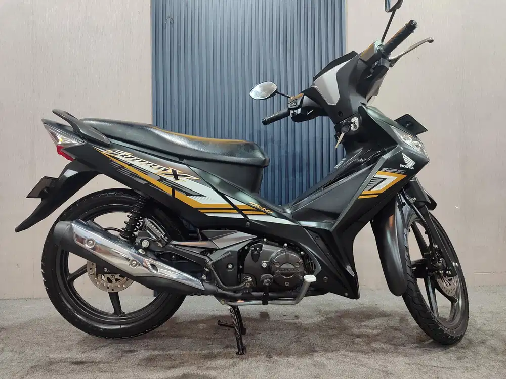 Supra X 125 fi 2022 istimewa mulus terawat siap pakai...
