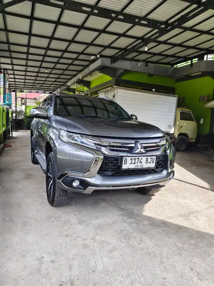 Pajero sport Dakar 4x2 AT 2018
