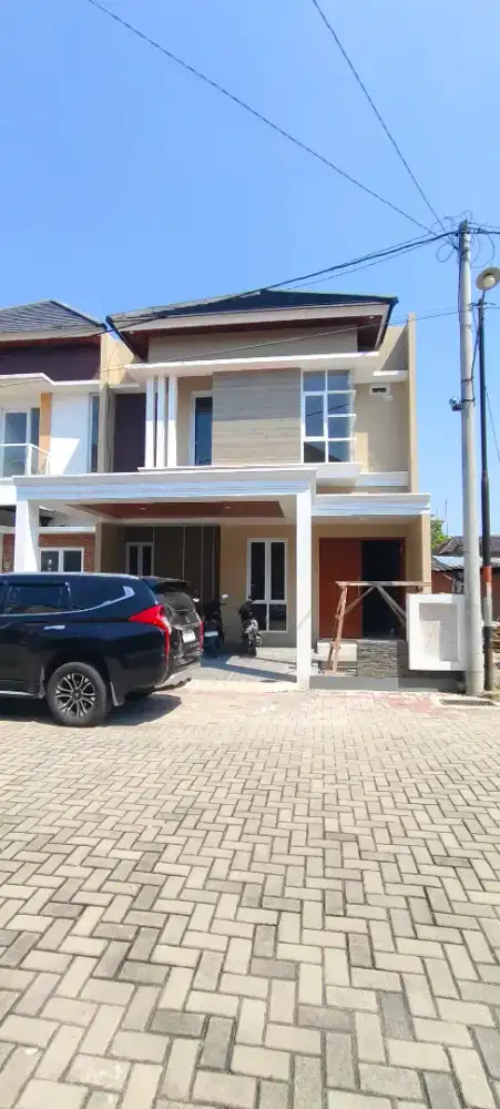 Rumah cantik baru modern Colomadu dekat bandara solo