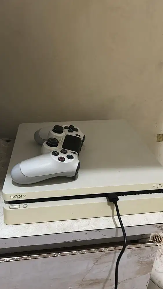 PS4 SLIM 1TB ORI