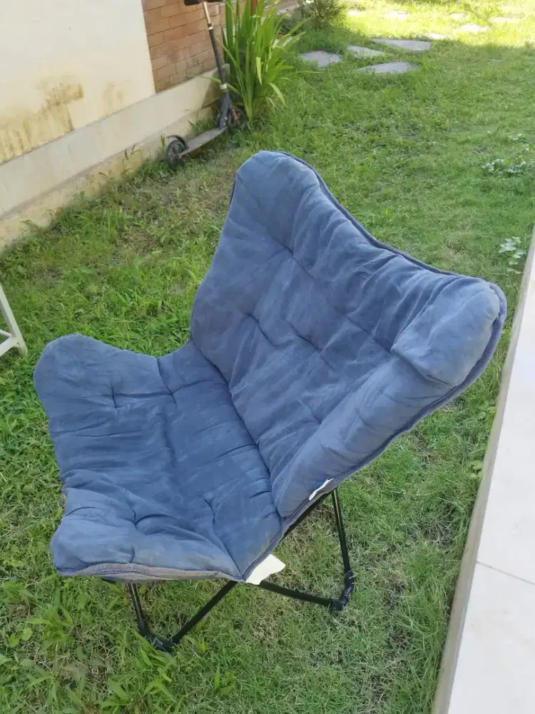 4 x folding Chairs
