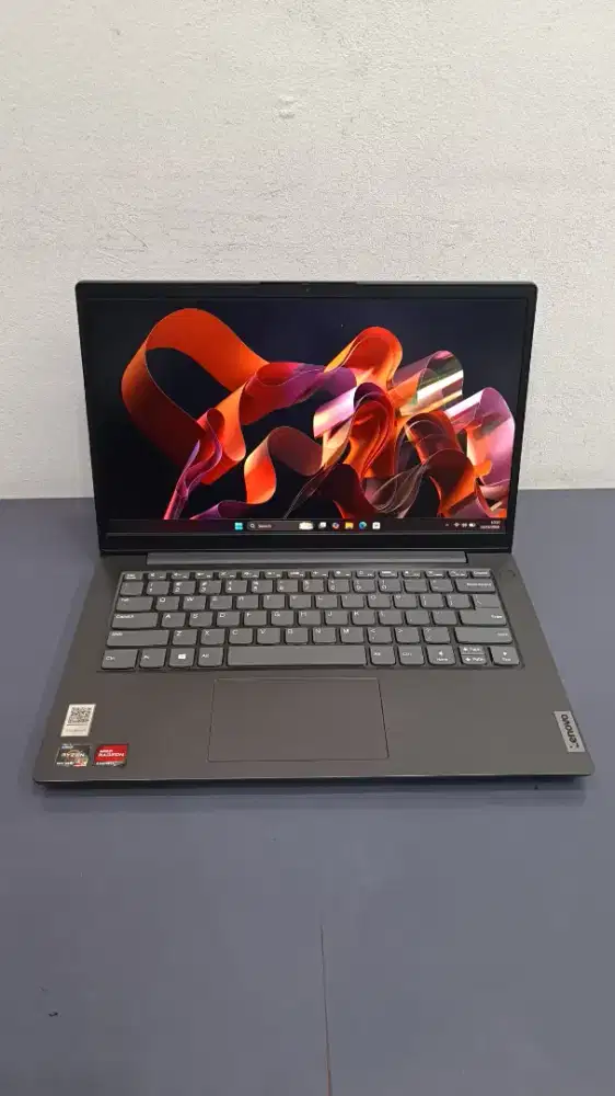 Lenovo V14 G2 AMD Ryzen 3 5300U