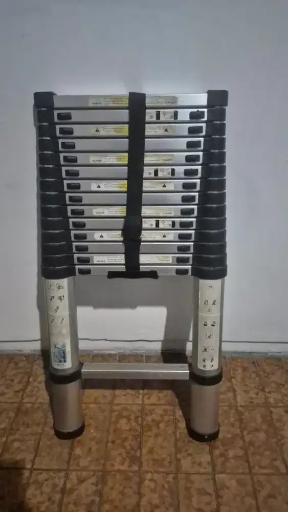Tangga Telescopic 4.4 meter
