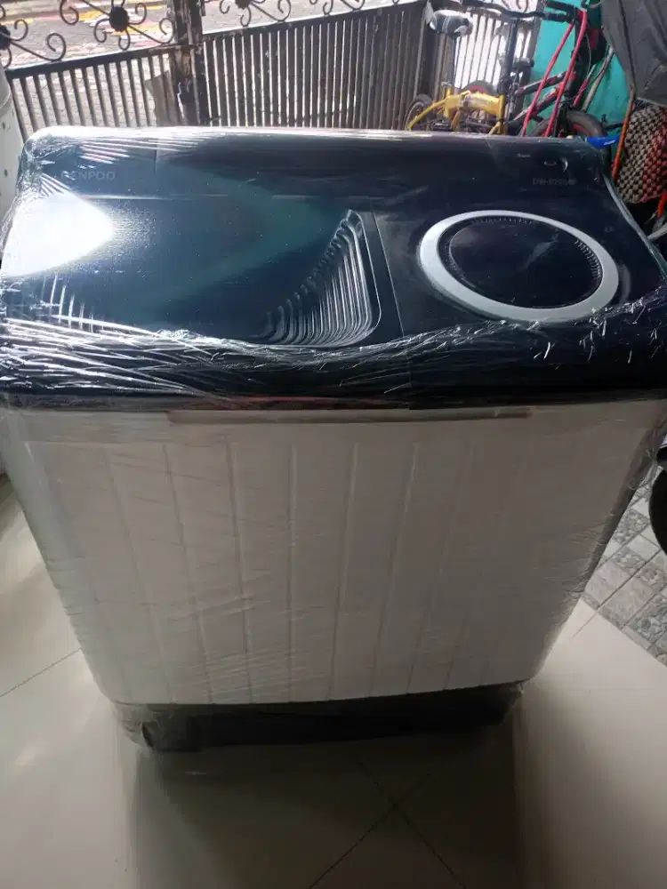Mesin cuci 2 tabung merk denpo kapasitas 8kg mulusss siap pakai