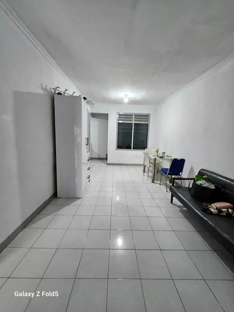 Disewakan rumah didalam kompleks dekat dengan tol jakarta