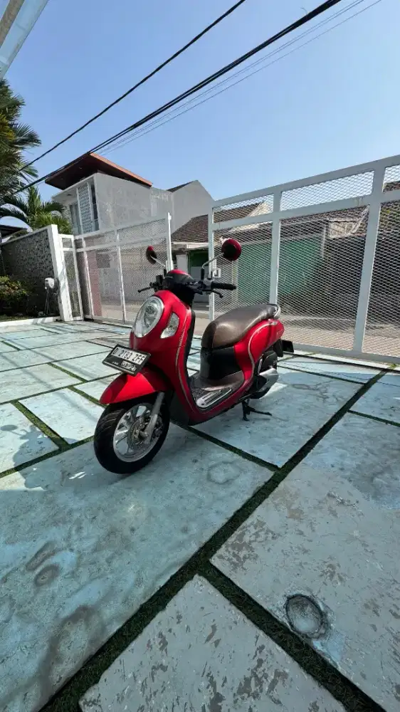 Dijual Honda Scoopy Stylish Red 2022 low km