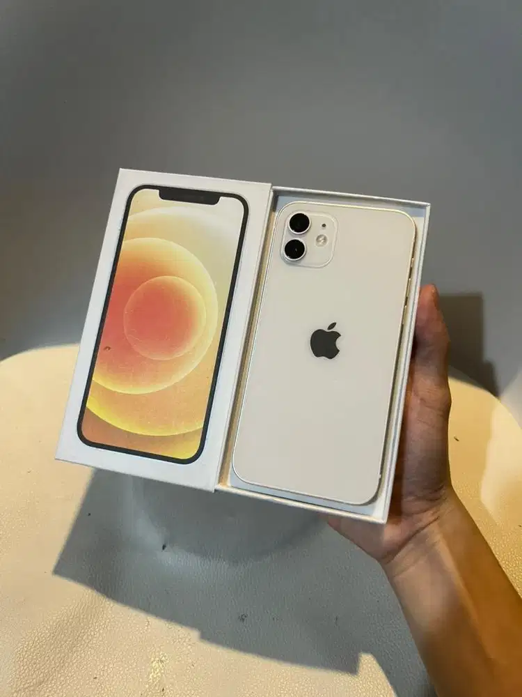 iPhone 12 White 128GB LCD Merah Jual Murah