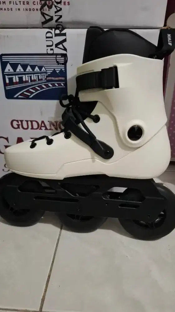 Sepatu Roda 3 Wheels Inline Skate Oxelo MF S 900