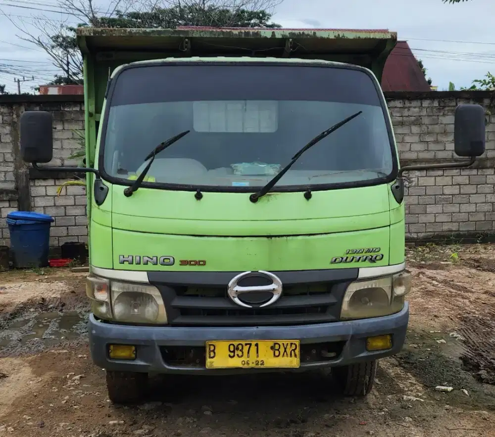 Hino Dutro 110 Flat Deck