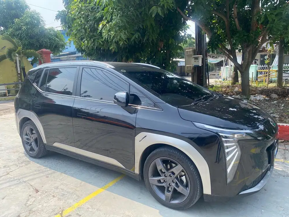 Rental Mobil Listrik Premium