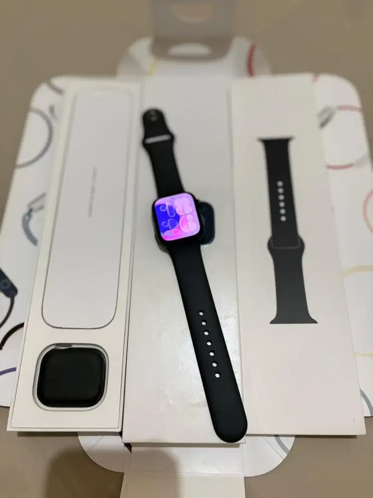 Apple watch 8 41mm ex garansi resmi ibox fullset mulus pemakaian bh100
