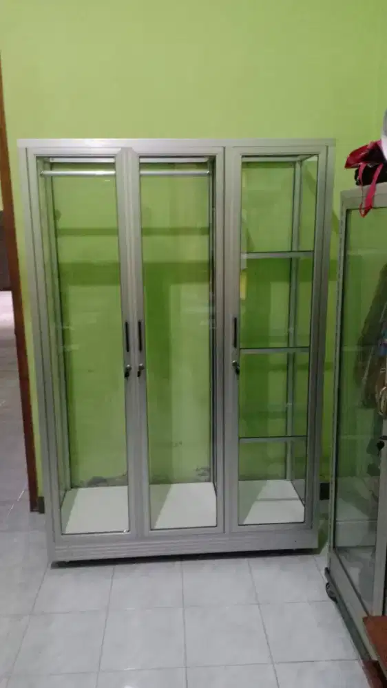 Almari kaca baju gantung gamis rukuh