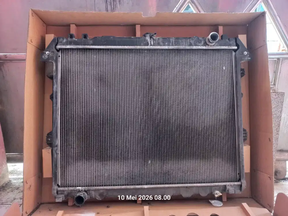 Radiator bekas Mobil Kijang Innova