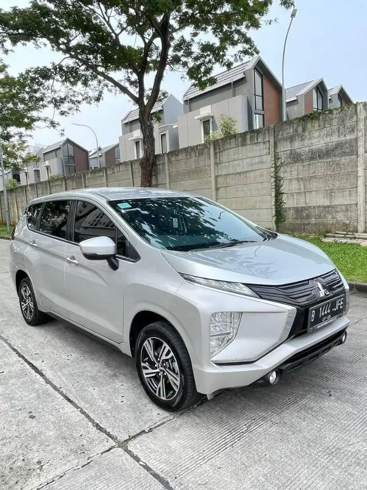 xpander exceed at 2021 km low, mobil antik