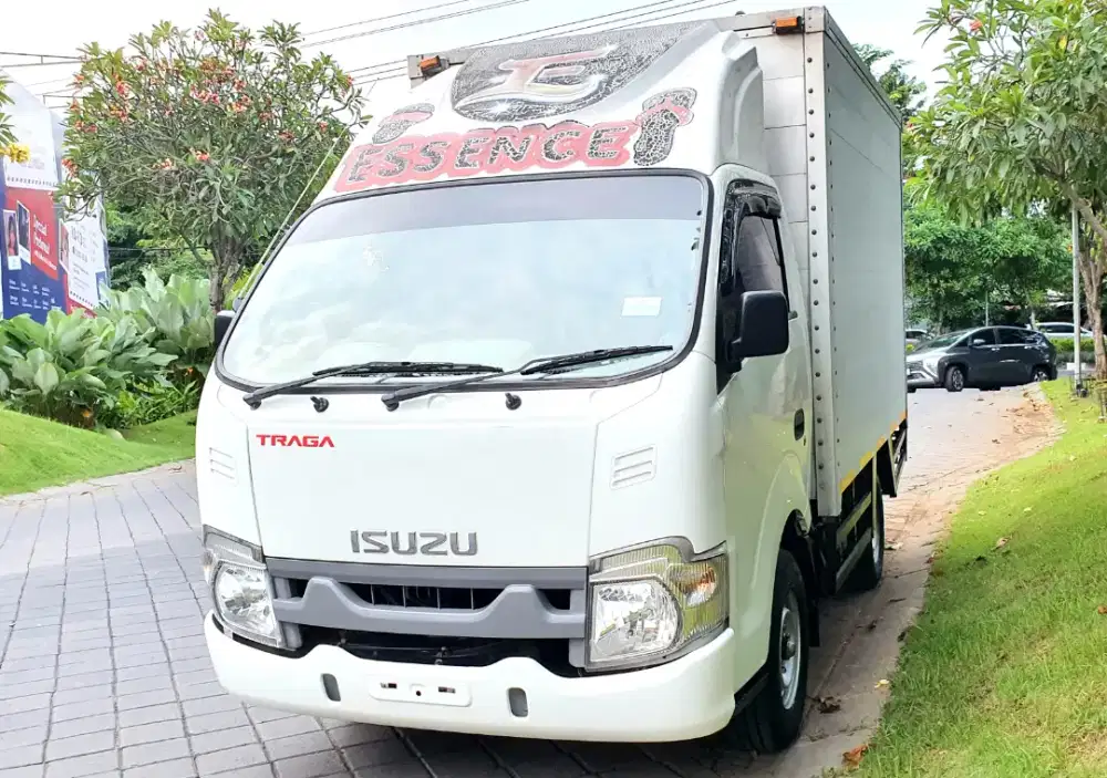 MURCE EURO 2 Isuzu Traga Box Tinggi Solar 2022/2023 Siap Pakai KIM