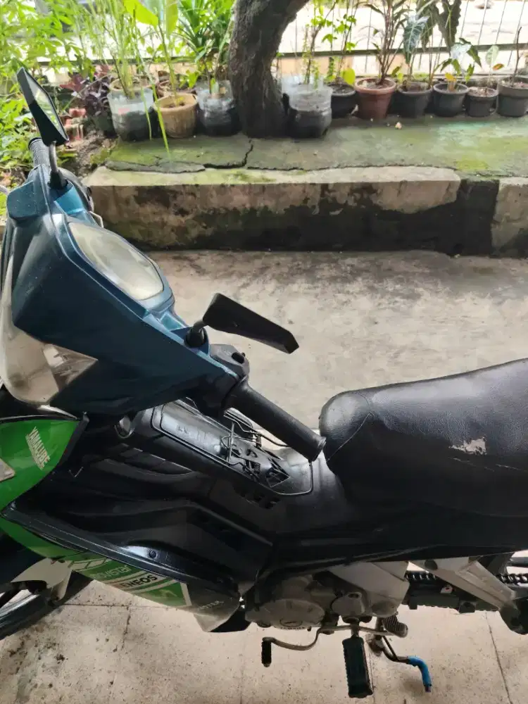 Di jual motor Jupiter MX 2007 motor apa adanya kasar dan ngebul