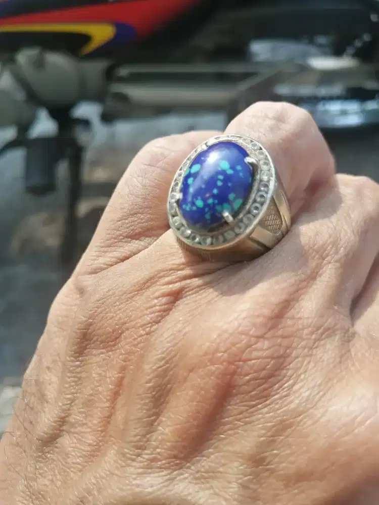 Batu lapis lazuli