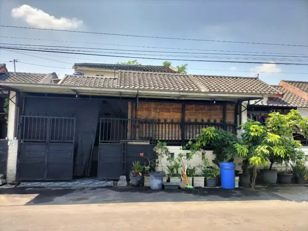 Rumah strategis dan nyaman