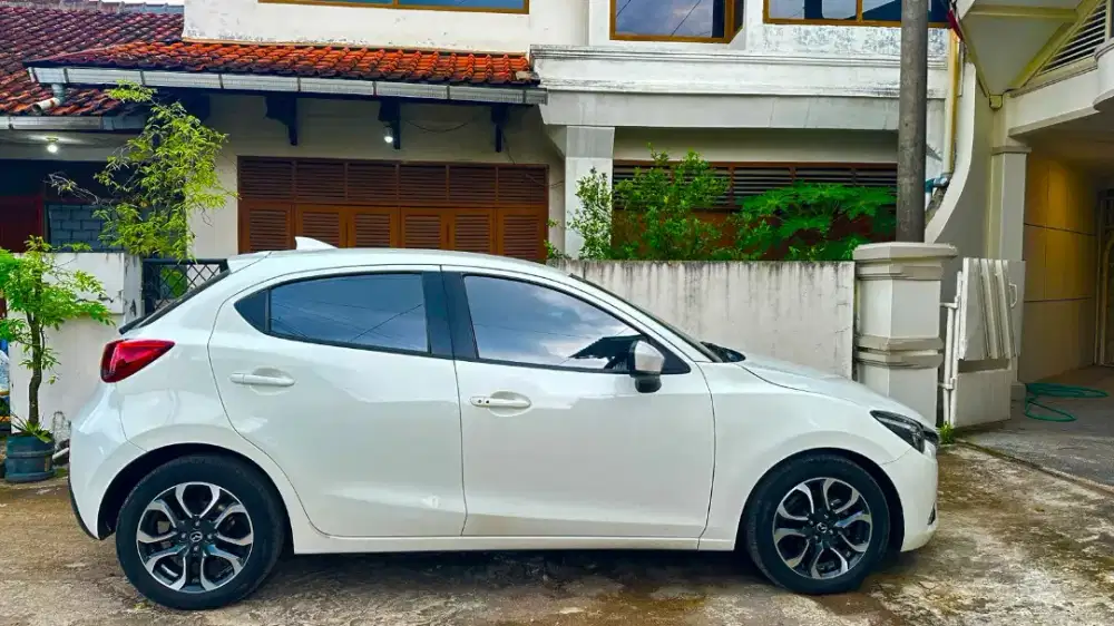 Bisa TT (km 88rb) Mazda 2 R Skyactive 2017