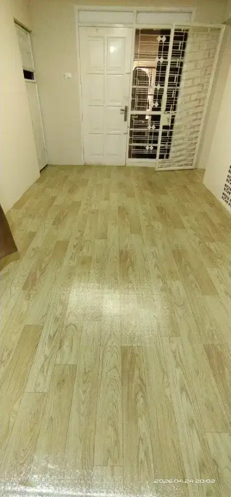 Lantai Karpet Vinyl Motif Kayu