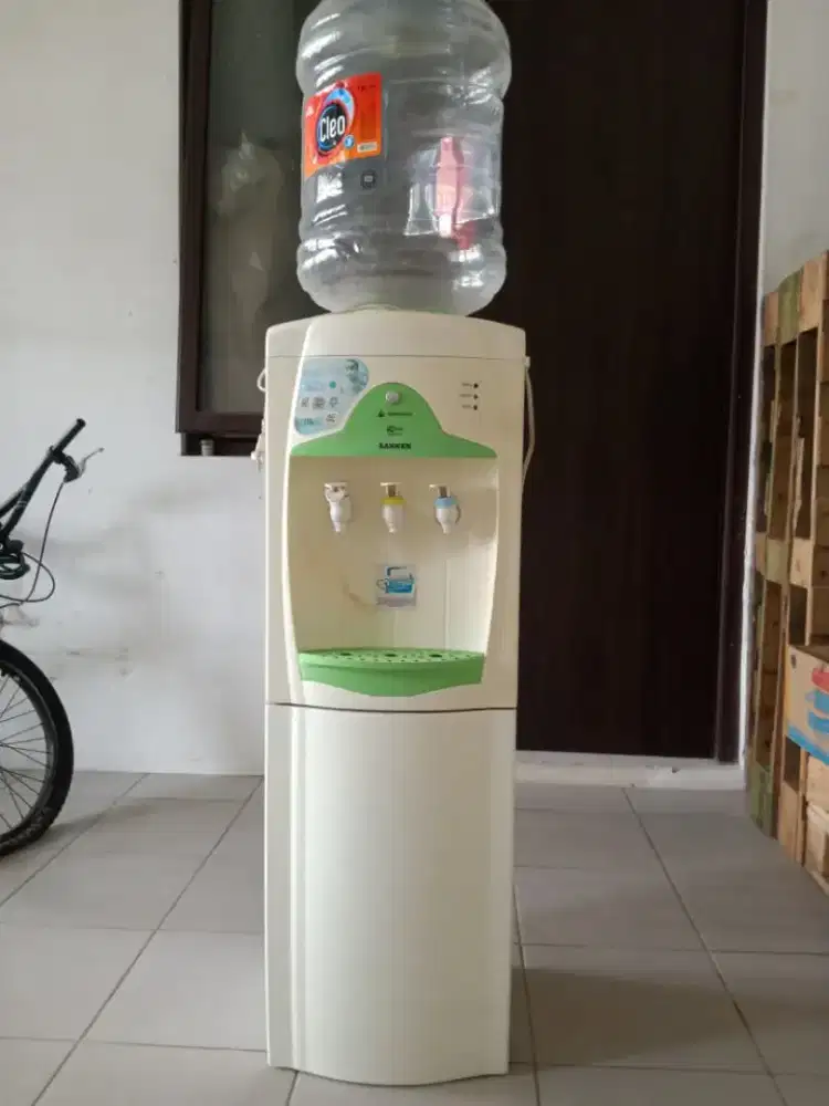 Dispenser Sanken HWE 67C Hot Cool
