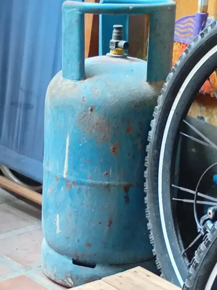 Tabung gas biru 12kg