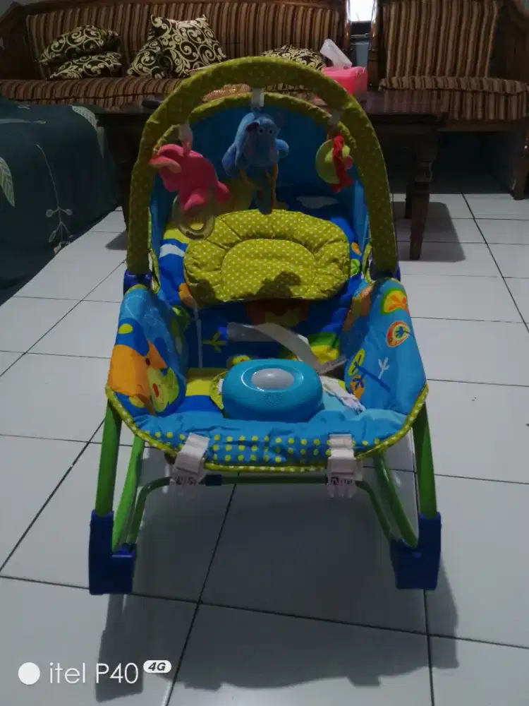 Ayunan bayi, baby swing Pliko pk 308