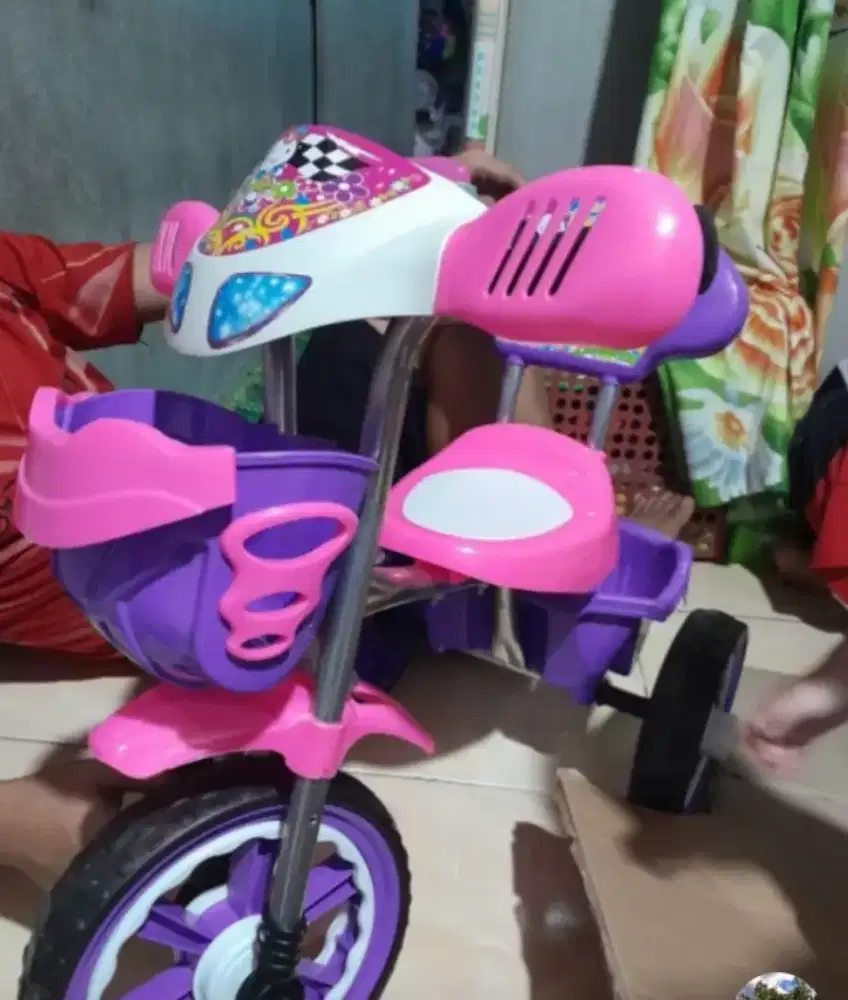 Sepeda Anak Roda 3
